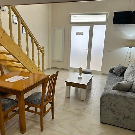 Troy Aparthotel Durrës Buitenkant foto