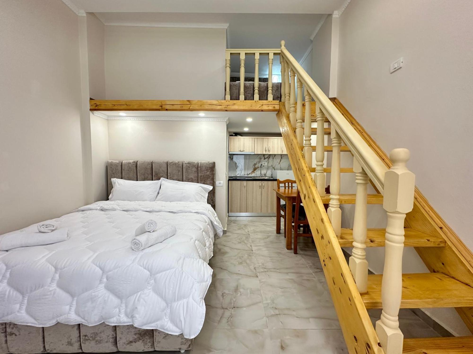 Troy Aparthotel Durrës Buitenkant foto