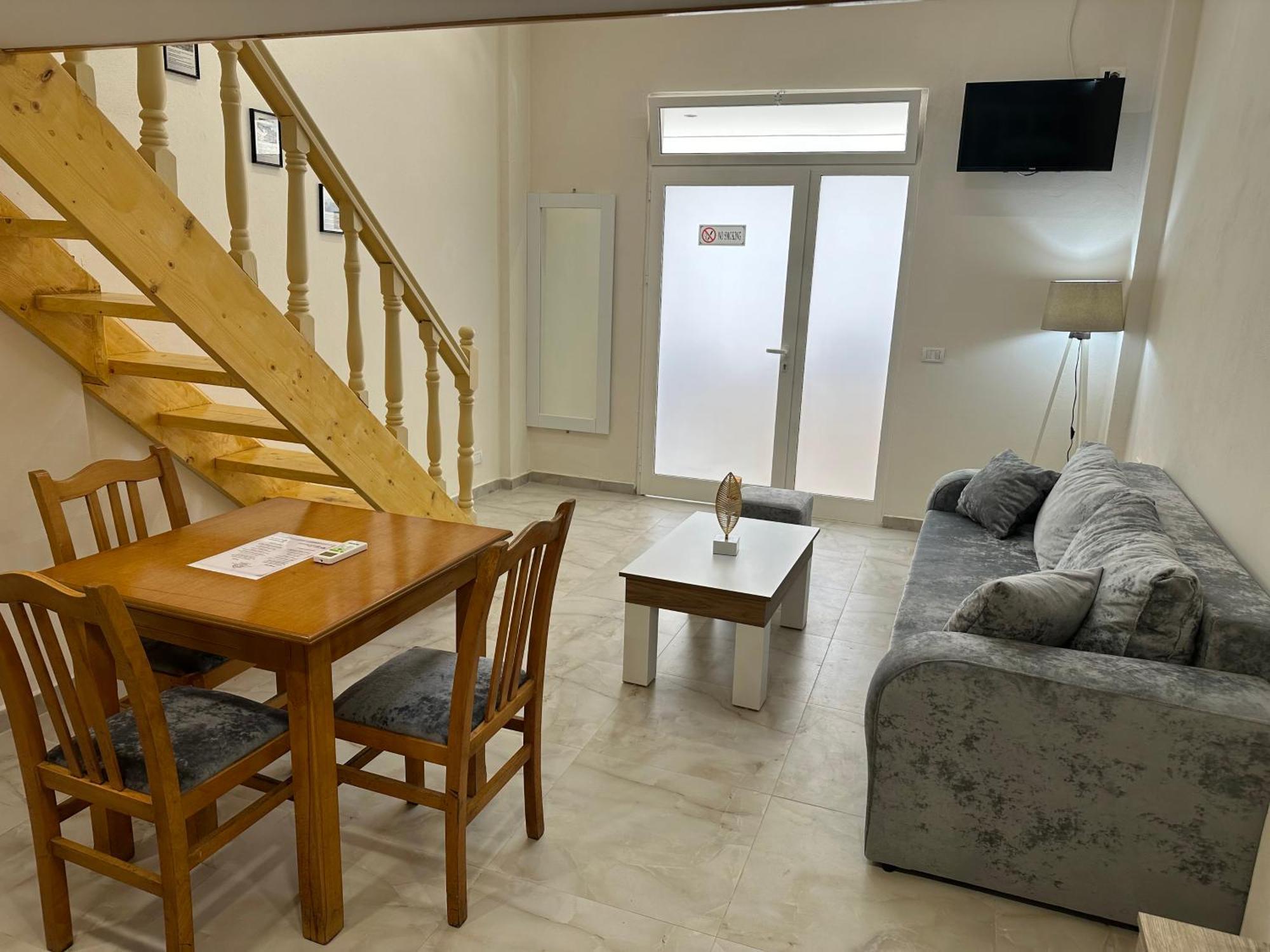 Troy Aparthotel Durrës Buitenkant foto