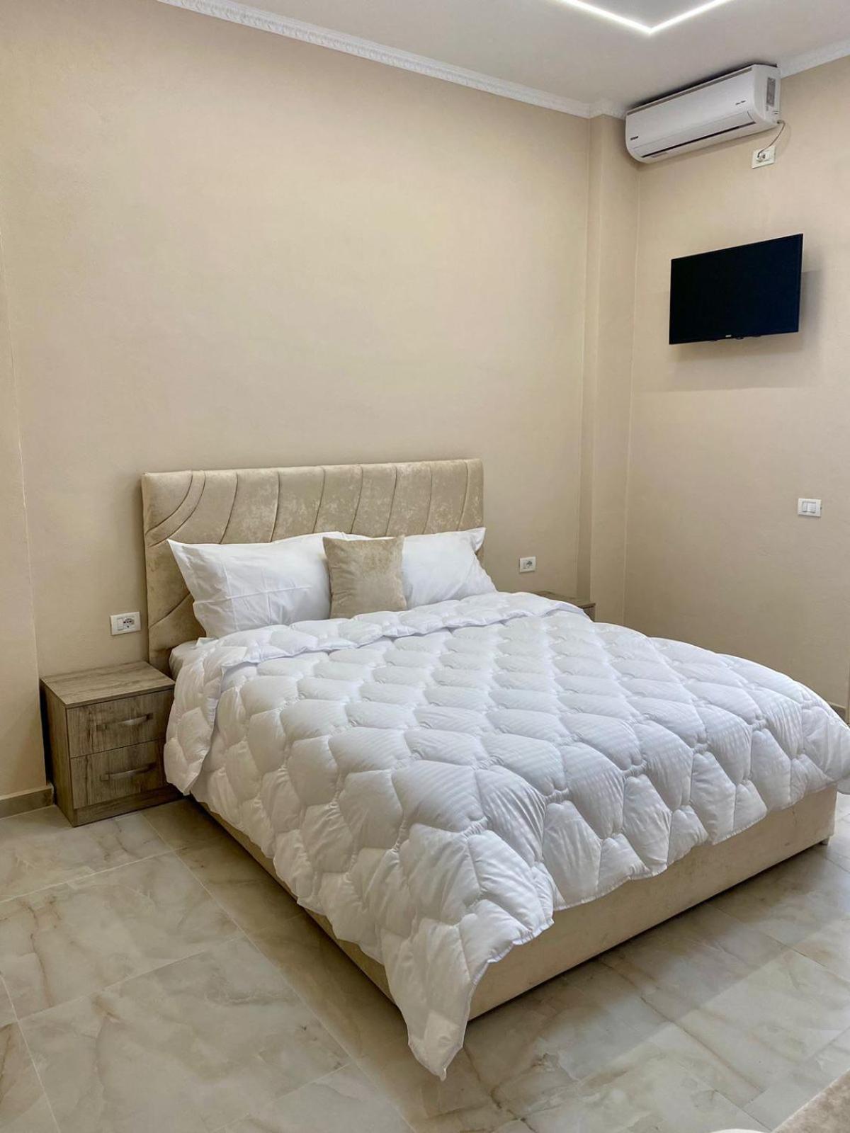 Troy Aparthotel Durrës Buitenkant foto