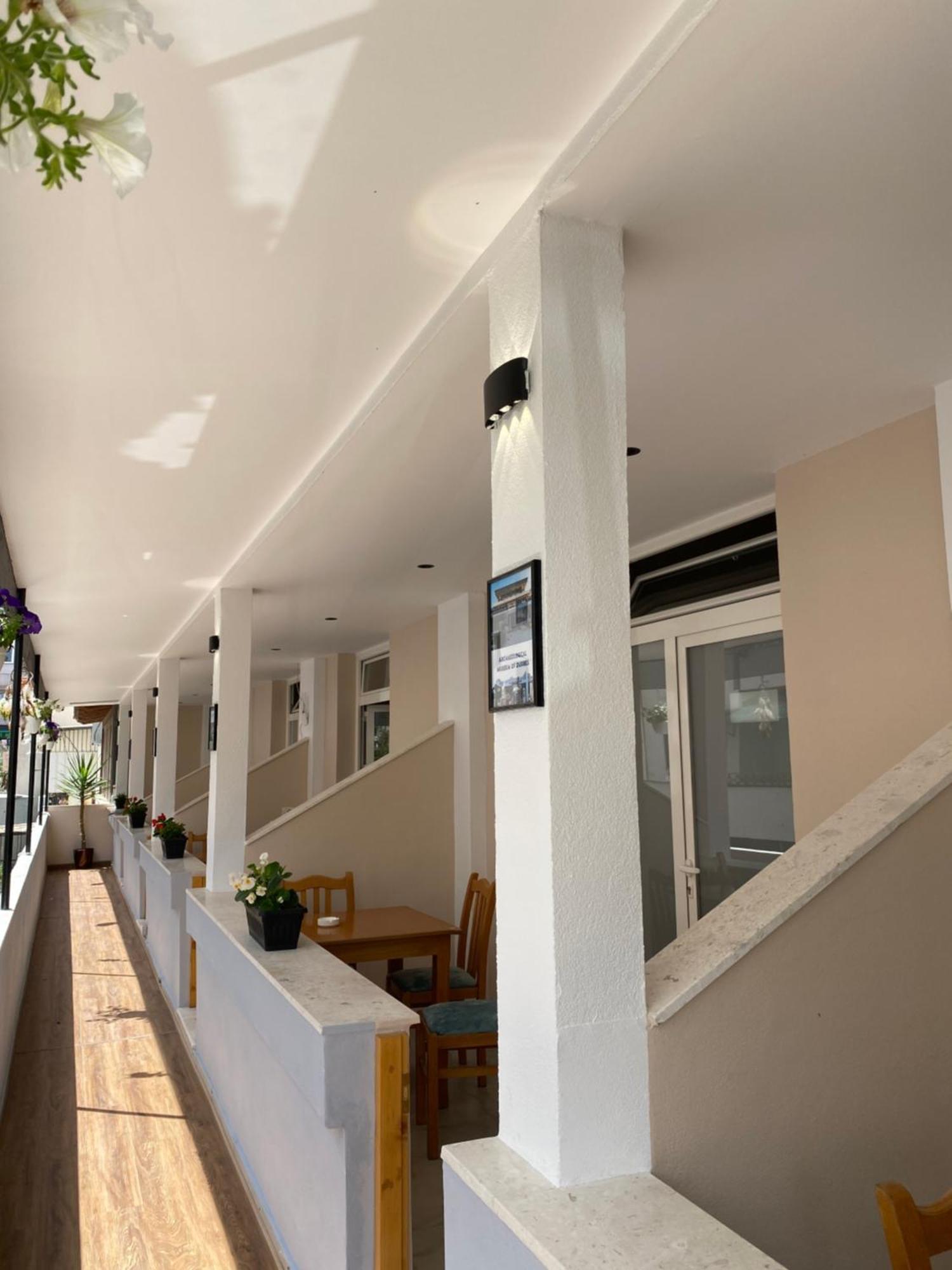 Troy Aparthotel Durrës Buitenkant foto