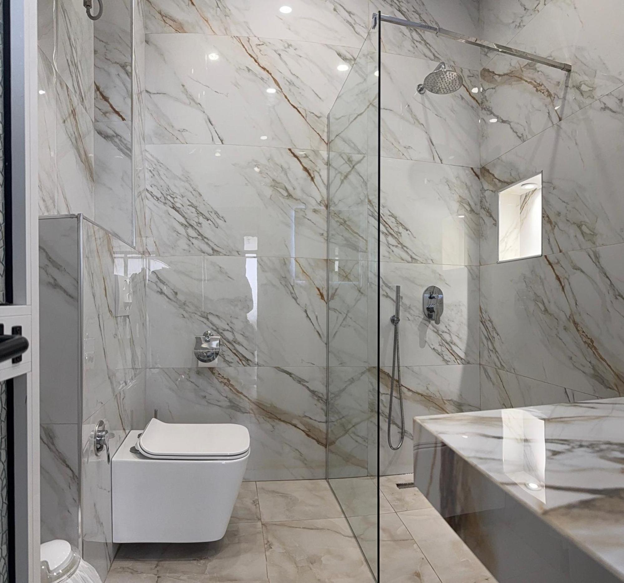 Troy Aparthotel Durrës Buitenkant foto